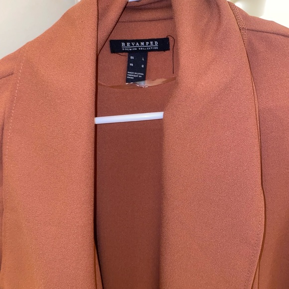Rust Orange Sleeveless Trenchcoat - Picture 2 of 2